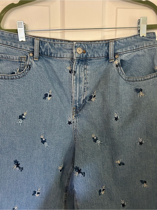 Talbots Denim - Talbots Light Blue Straight-Leg Jeans with Subtle Embroidery